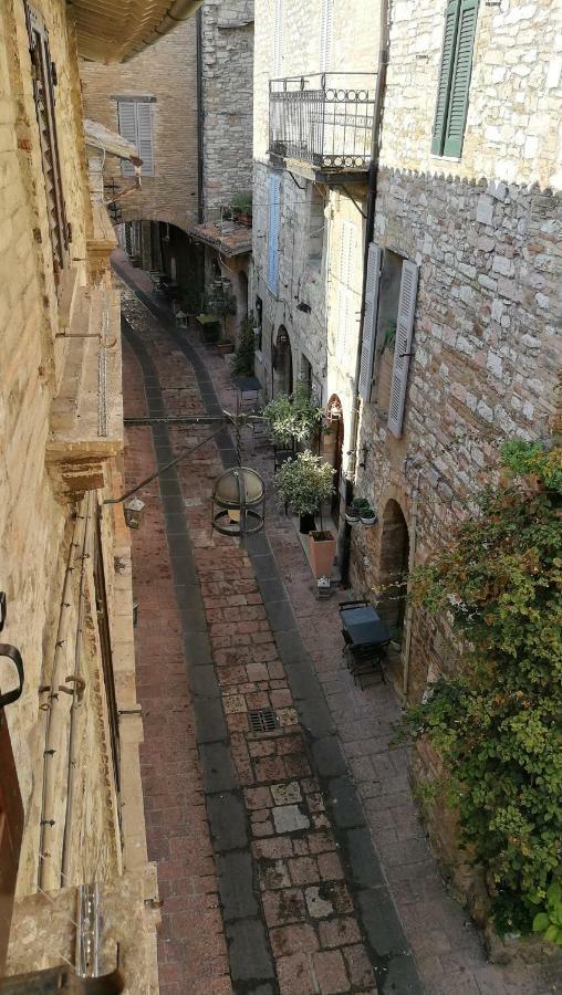 Palazzo Calocci Appartamenti In Asís Exterior foto